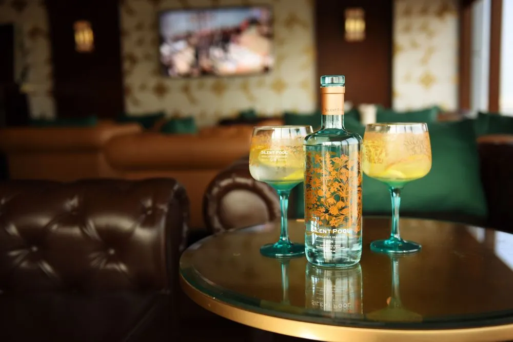 Non-alcoholic refreshment bar