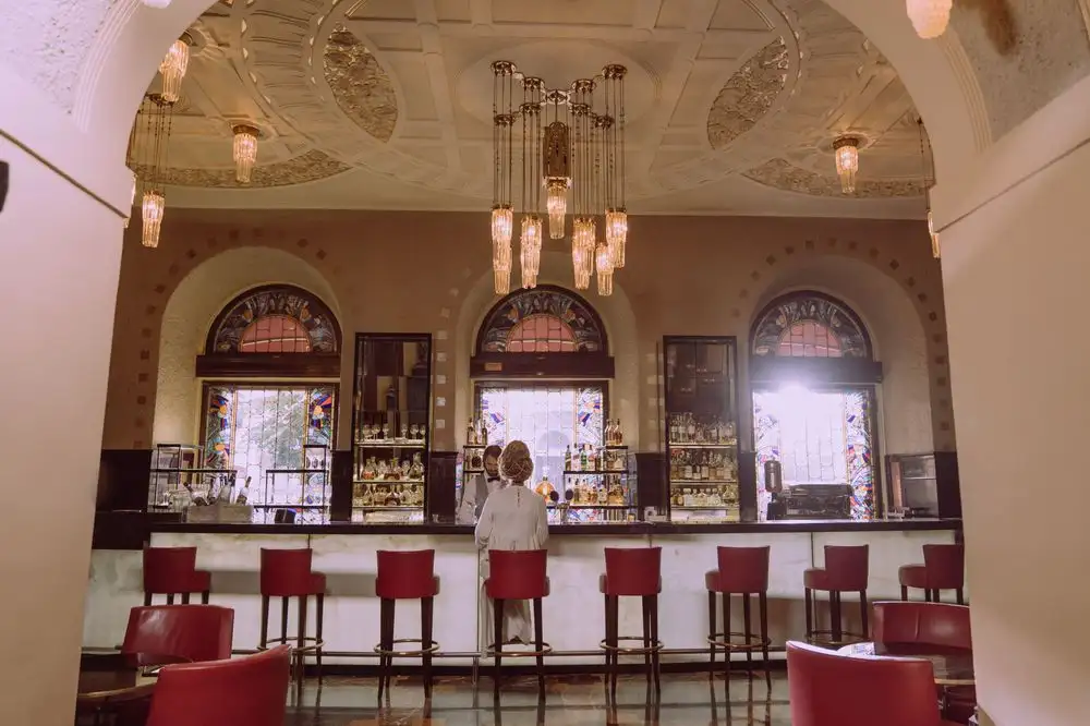 Kaszinó hotel lobby